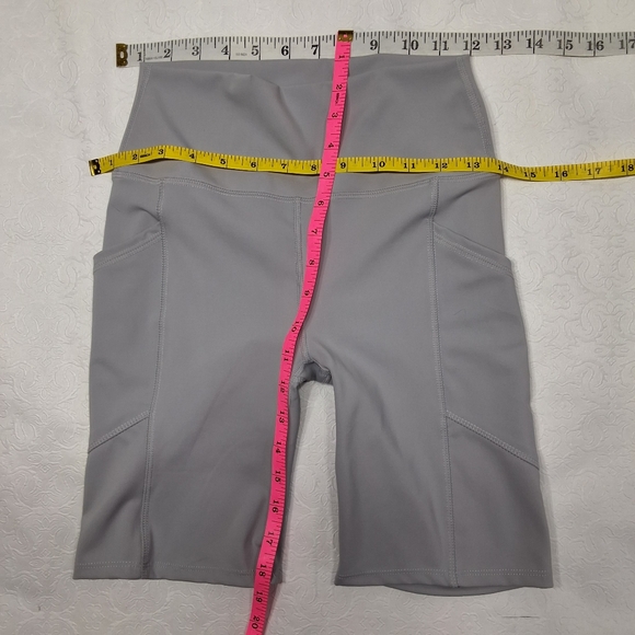 ZENANA Athletic Active Shorts Size M - Picture 3 of 4